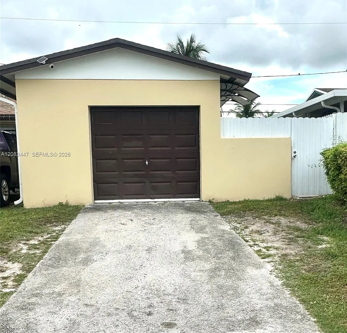 So Miami Heights Addn J — Photo 1