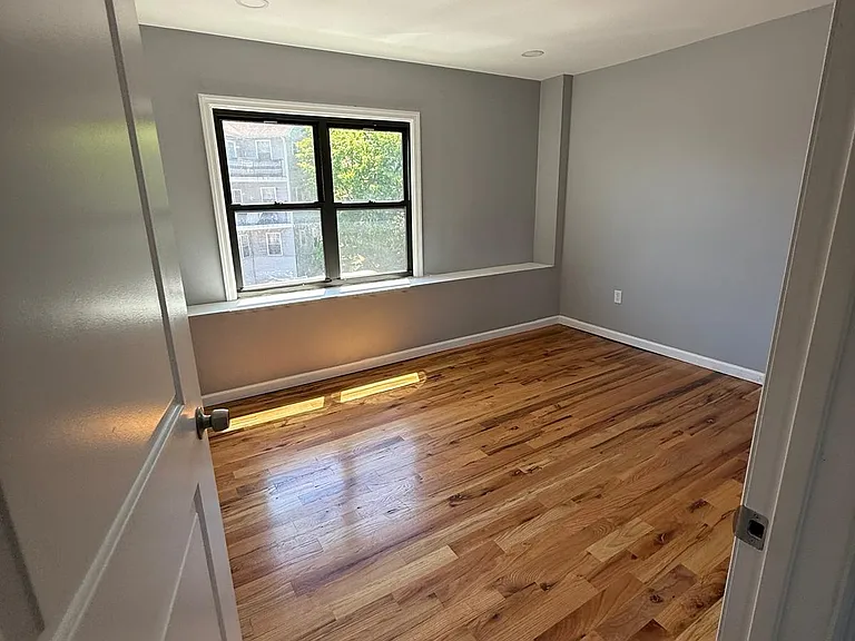 311 Clinton Ave #301 — Photo 10