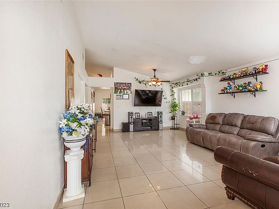 3rd image of 6537 Wild River Dr