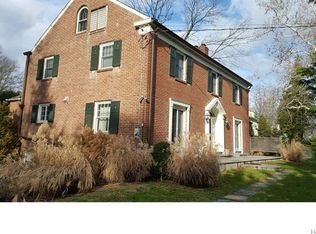 4 Pasadena Pl, Mount Vernon, NY 10552