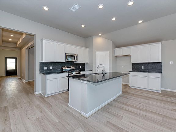 5th image of 21115 Sunlight Grove Dr