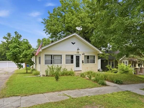 528 E 15th St, Baxter Springs, KS 66713
