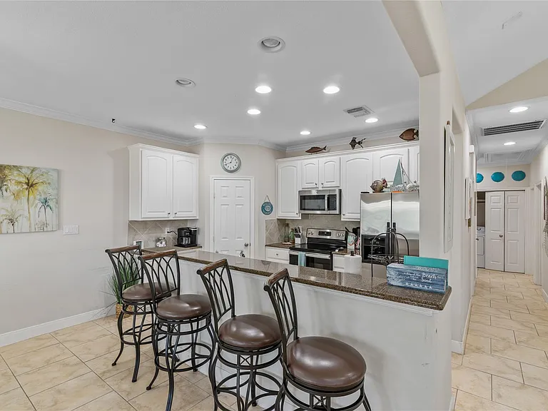 13819 Mutiny Ln — Photo 32
