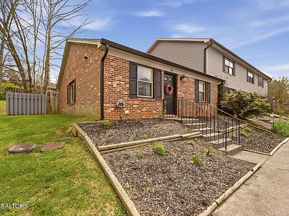 2nd image of 408 Amanda Cir