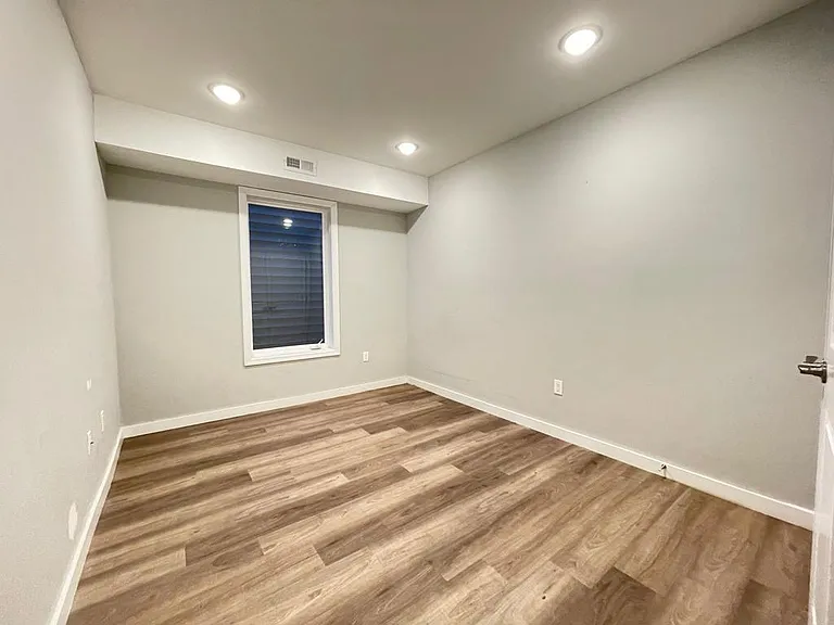 15 Arlington St #1 — Photo 14