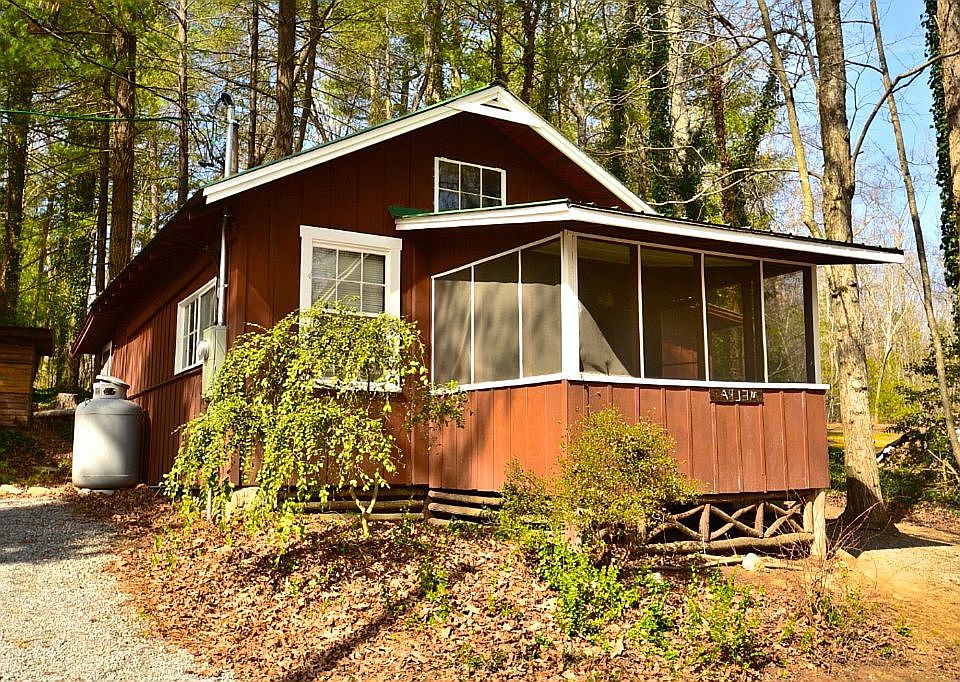 1st image of 5 Laurel Ivy Ln