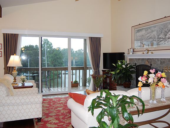3rd image of 7428 Bluff Ln #C3