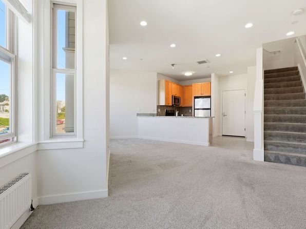 55 Trumbull St APT 14