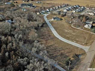 185 Switchgrass Ln, Bennet, NE 68317