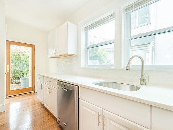 2nd image of 299-301 Alewife Brook Pkwy #9