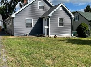33 Bunting Ln, Aston, PA 19014