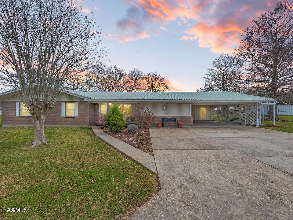 1st image of 1016 Will Guidry Rd