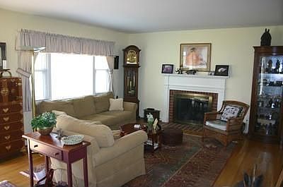 1st image of 1334 Mayflower Dr