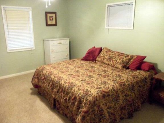 5th image of 328 Butler Dr
