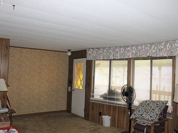 5th image of 440 Misty Ln