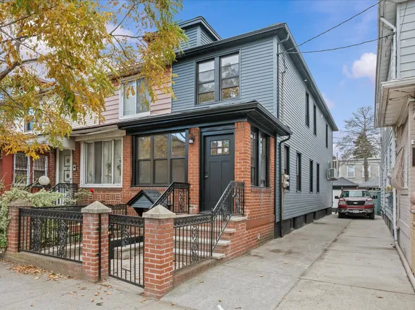 342 East 55th Street image 4 of 14