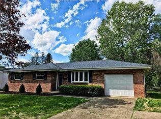 2037 Shadyside Rd, Saint Albans, WV 25177