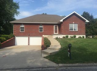 703 Bowling St, California, MO 65018