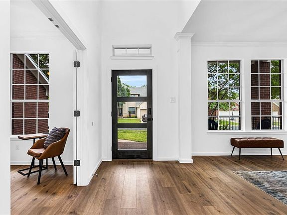 3rd image of 9309 La Puente Dr #1