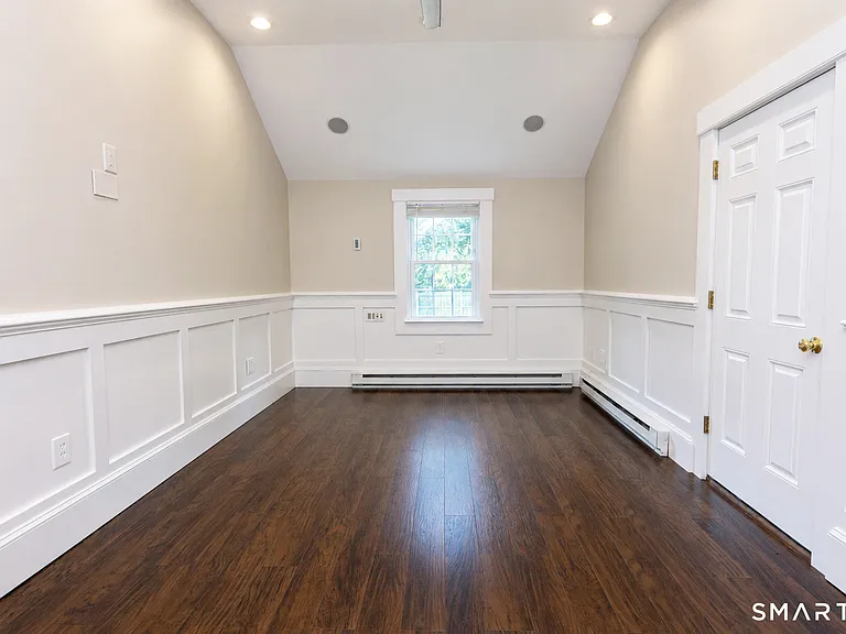 50 Fox Den Rd — Photo 17