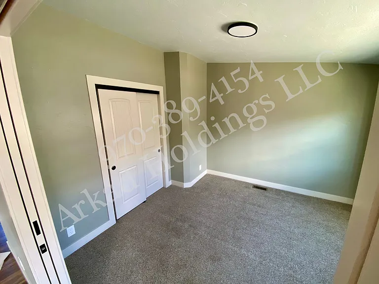 932 Maple Dr — Photo 17