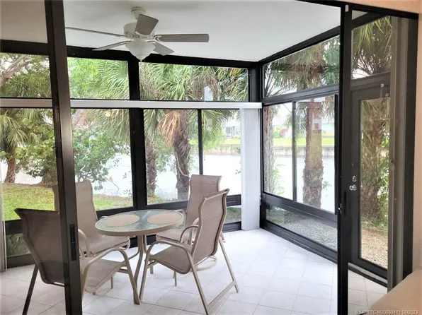 6121 SE Landing Way APT 8, Stuart, FL 34997
