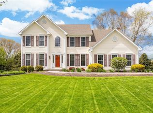 57 Edenfield Rd, Penfield, NY 14526
