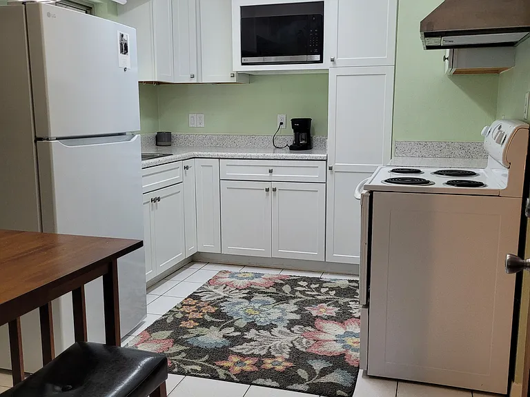 Kitchen with eat-in area