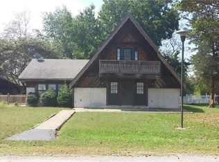 844 Newport Bay Dr, Edwardsville, IL 62025