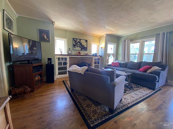 5th image of 319 14th Ave S
