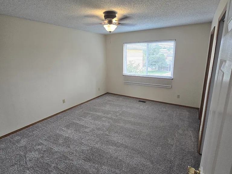 6185 Kettle Ct — Photo 4