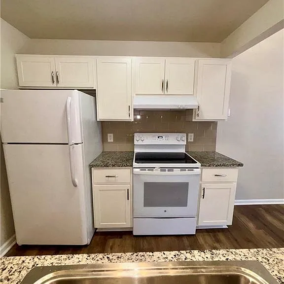 1512 Colonial Ave #D — Photo 5