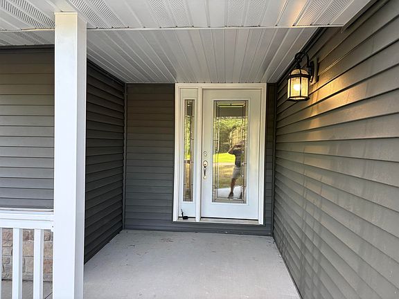 4th image of 4910 Pine Needle Way