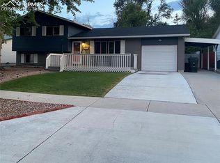 1026 Moffat Cir, Colorado Springs, CO 80915