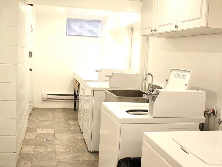 58 Rosemount Ave W #8 — Photo 8