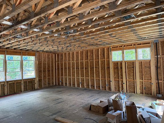 4th image of 5370 Christian Dawn Dr