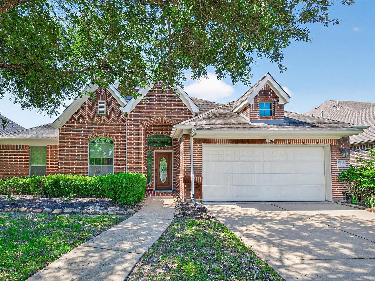 4 bed, 4.0 bath, 3325 sqft, $2,950 — Photo 1