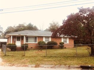 3903 Hartwell Rd, Fayetteville, NC 28304