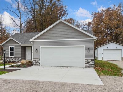 6076 Adams Center Rd, Fort Wayne, IN, 46818