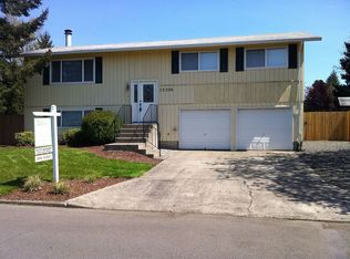 13206 Roseberry Ave, Oregon City, OR 97045
