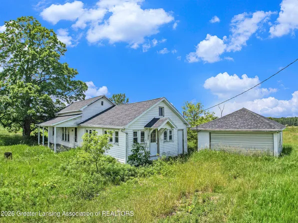 4548 Matthews Rd, Charlotte, MI 48813