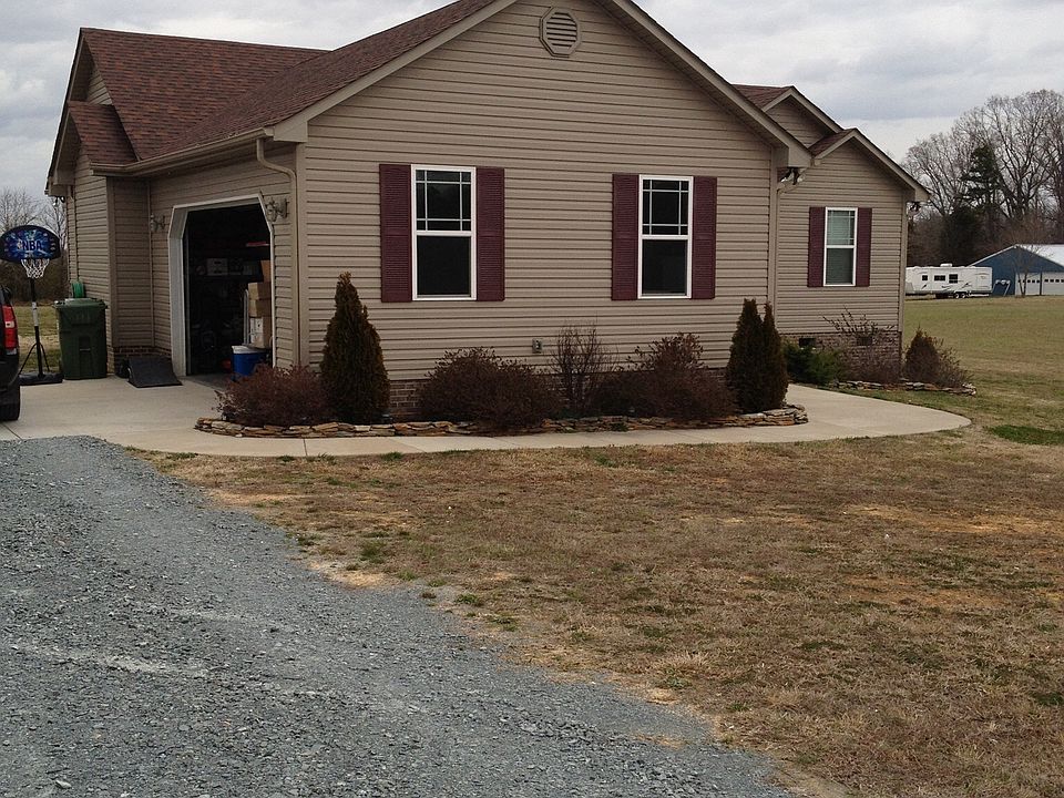 2nd image of 4204 Griffith Rd