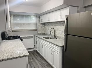 6404 Montgomery Rd APT 3, Cincinnati, OH 45213