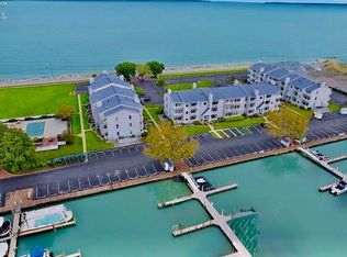274 Clinton Reef Dr UNIT 274, Pt Clinton, OH 43452