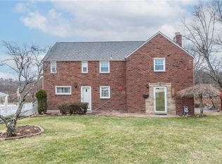 5060 Daube Dr, Pittsburgh, PA 15236