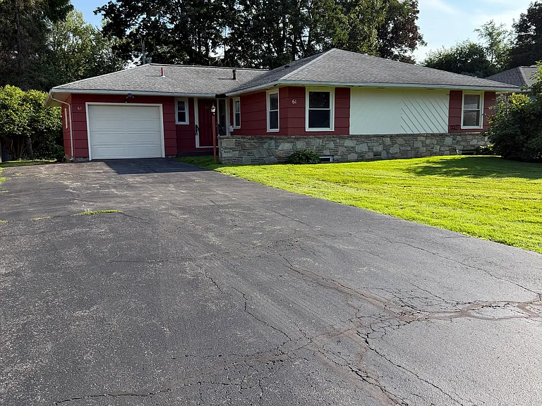 61 Fernboro Rd — Photo 1