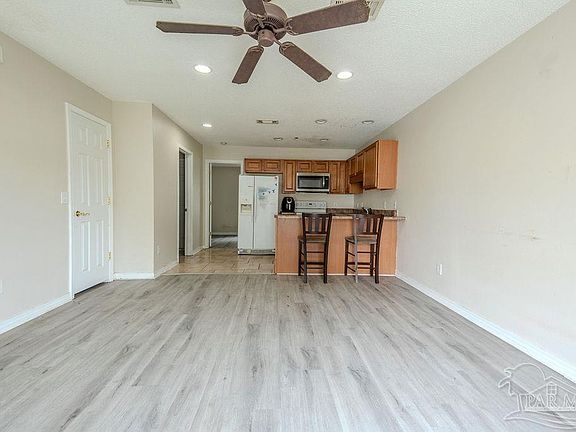 2nd image of 8435 Chisholm Rd APT 15