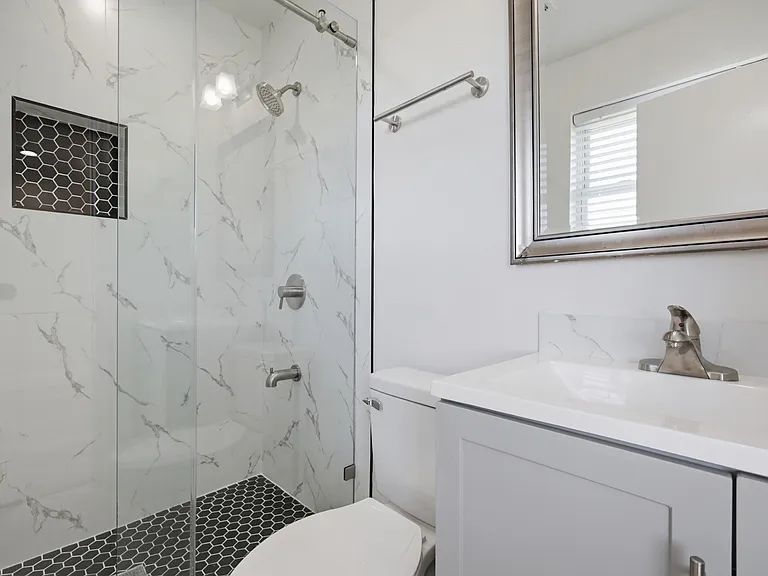 1002 Mardi Gras Ln — Photo 13