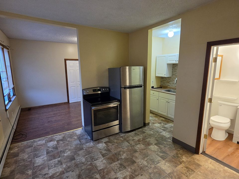 1st image of 27 Pleasant St #D
