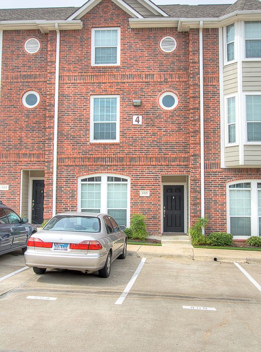 1st image of 305 Holleman Dr E APT 405
